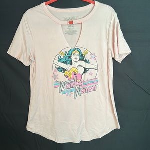 Vintage Wonder Woman t shirt size medium